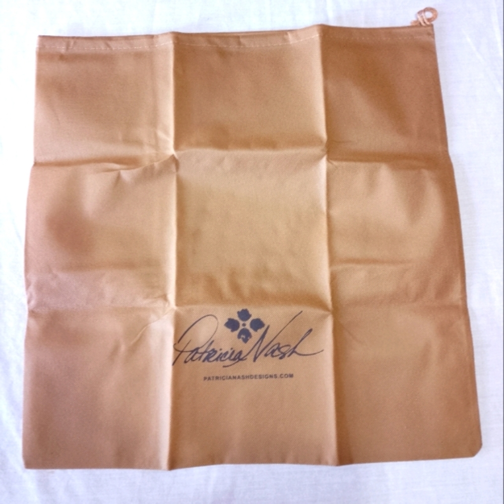 NWOT Patricia Nash Dust Cover Bag For Bags and Purses